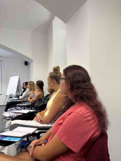 Letní škola psychologie 2025: Zažijme (si) praxi