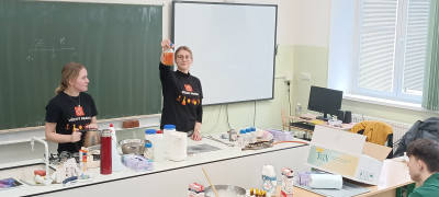 Den moderní chemie aneb jak jsme ochutnali chemii!