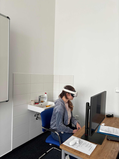 Seminář z psychologie navštívil psychodiagnostickou laboratoř