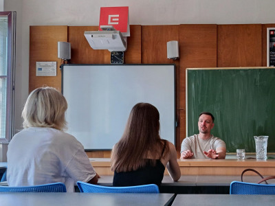 Beseda se senátorem Zbyňkem Sýkorou