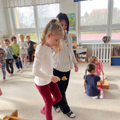 III. třída   Volám Tě sluníčko, vyjdi aspoň maličko