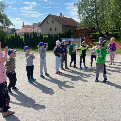 III. třída   Volám Tě sluníčko, vyjdi aspoň maličko