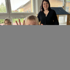 III. třída   Volám Tě sluníčko, vyjdi aspoň maličko