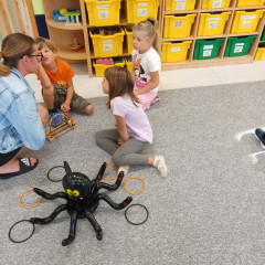 Co přinášíš podzime, to se brzy dozvíme 25/26 Kytičky