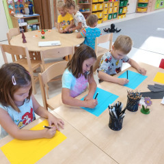 Co přinášíš podzime, to se brzy dozvíme 25/26 Kytičky