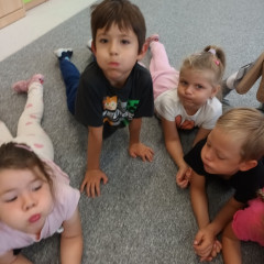 Co přinášíš podzime, to se brzy dozvíme 25/26 Kytičky