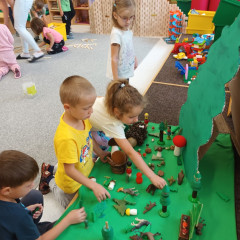 Co přinášíš podzime, to se brzy dozvíme 25/26 Kytičky