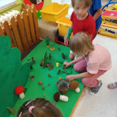 Co přinášíš podzime, to se brzy dozvíme 25/26 Kytičky