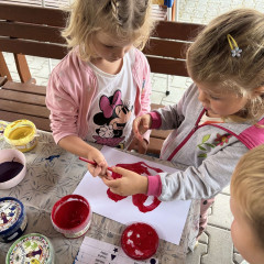 II. třída - červená - Co přinášíš podzime, to se brzy dozvíme!