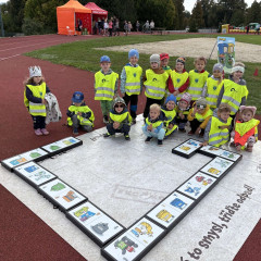 II. třída - červená - Co přinášíš podzime, to se brzy dozvíme!