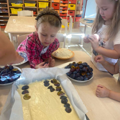 II. třída - červená - Co přinášíš podzime, to se brzy dozvíme!