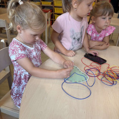 II. třída - červená - Co přinášíš podzime, to se brzy dozvíme!