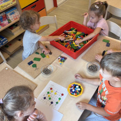 II. třída - červená - Co přinášíš podzime, to se brzy dozvíme!