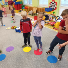 Co přinášíš podzime, to se brzy dozvíme 25/26 Kytičky