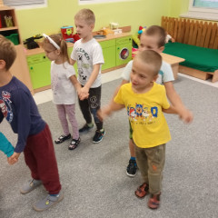 Co přinášíš podzime, to se brzy dozvíme 25/26 Kytičky