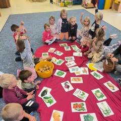 Co přinášíš podzime, to se brzy dozvíme 25/26 Sluníčka