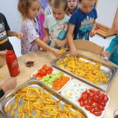 Co přinášíš podzime, to se brzy dozvíme 25/26 Kytičky