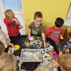 Co přinášíš podzime, to se brzy dozvíme 25/26 Sluníčka