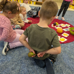 Co přinášíš podzime, to se brzy dozvíme 25/26 Sluníčka