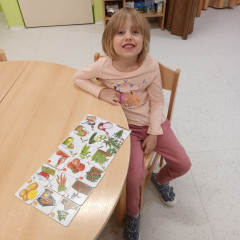 Co přinášíš podzime, to se brzy dozvíme 25/26 Kytičky