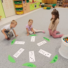 Co přinášíš podzime, to se brzy dozvíme 25/26 Kytičky