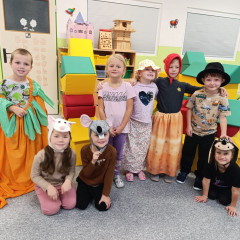 Co přinášíš podzime, to se brzy dozvíme 25/26 Kytičky