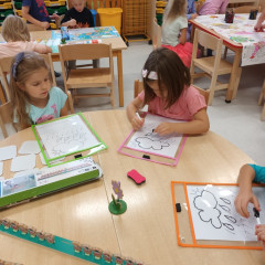 Co přinášíš podzime, to se brzy dozvíme 25/26 Kytičky