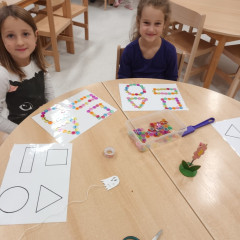 Co přinášíš podzime, to se brzy dozvíme 25/26 Kytičky