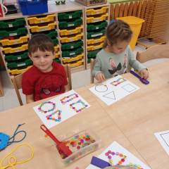 Co přinášíš podzime, to se brzy dozvíme 25/26 Kytičky