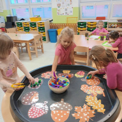 Co přinášíš podzime, to se brzy dozvíme 25/26 Kytičky