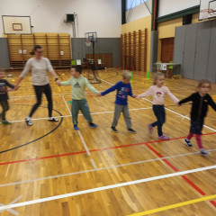 Kytičky a Sluníčka - projekt  "Poznej svého kamaráda 2." - čerti v ZŠ B.Němcové /25