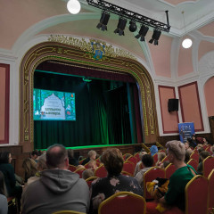 KD Beseda - divadlo Lotrando a Zubejda - Sluníčka a Kytičky