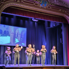 KD Beseda - divadlo Lotrando a Zubejda - Sluníčka a Kytičky