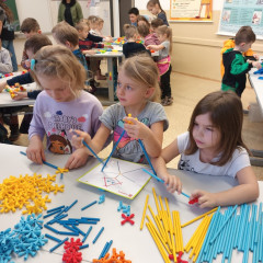 Vánoční dopoledne na ZŠ Komenského - Kytičky a Sluníčka