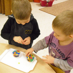 Berušky -  Bílá paní zima jede na saních /26