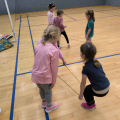 Sluníčka -  Bílá paní zima jede na saních /26