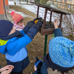 Sluníčka -  Bílá paní zima jede na saních /26