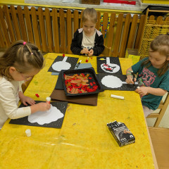 Sluníčka -  Bílá paní zima jede na saních /26