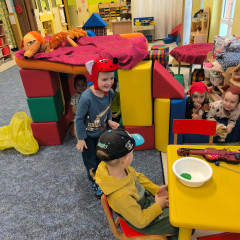 Sluníčka -  Bílá paní zima jede na saních /26