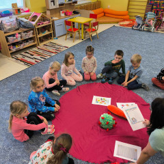 Sluníčka -  Bílá paní zima jede na saních /26