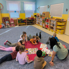 Sluníčka -  Bílá paní zima jede na saních /26