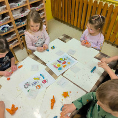 Sluníčka -  Bílá paní zima jede na saních /26