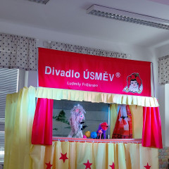 Divadlo Úsměv L. Frištenské,