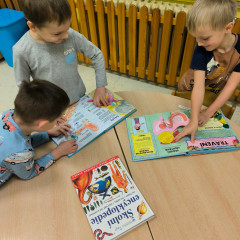 Sluníčka -  Bílá paní zima jede na saních /26