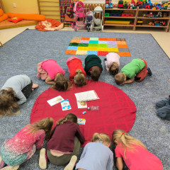 Sluníčka -  Bílá paní zima jede na saních /26