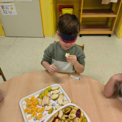 Sluníčka -  Bílá paní zima jede na saních /26