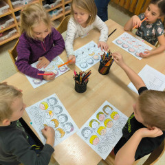 Sluníčka -  Bílá paní zima jede na saních /26