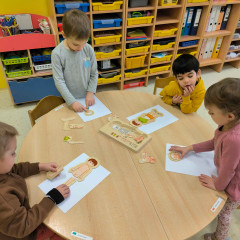 Sluníčka -  Bílá paní zima jede na saních /26