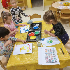 Sluníčka -  Bílá paní zima jede na saních /26