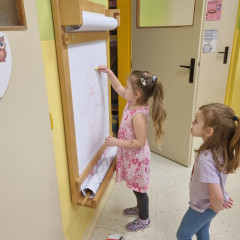 Sluníčka -  Bílá paní zima jede na saních /26